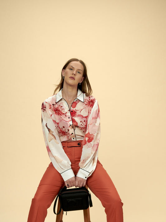 Formal Wear Printed Shirt in regenerated banana-bamboo-cotton, white with a peach floral, by VALAJI MILANO.