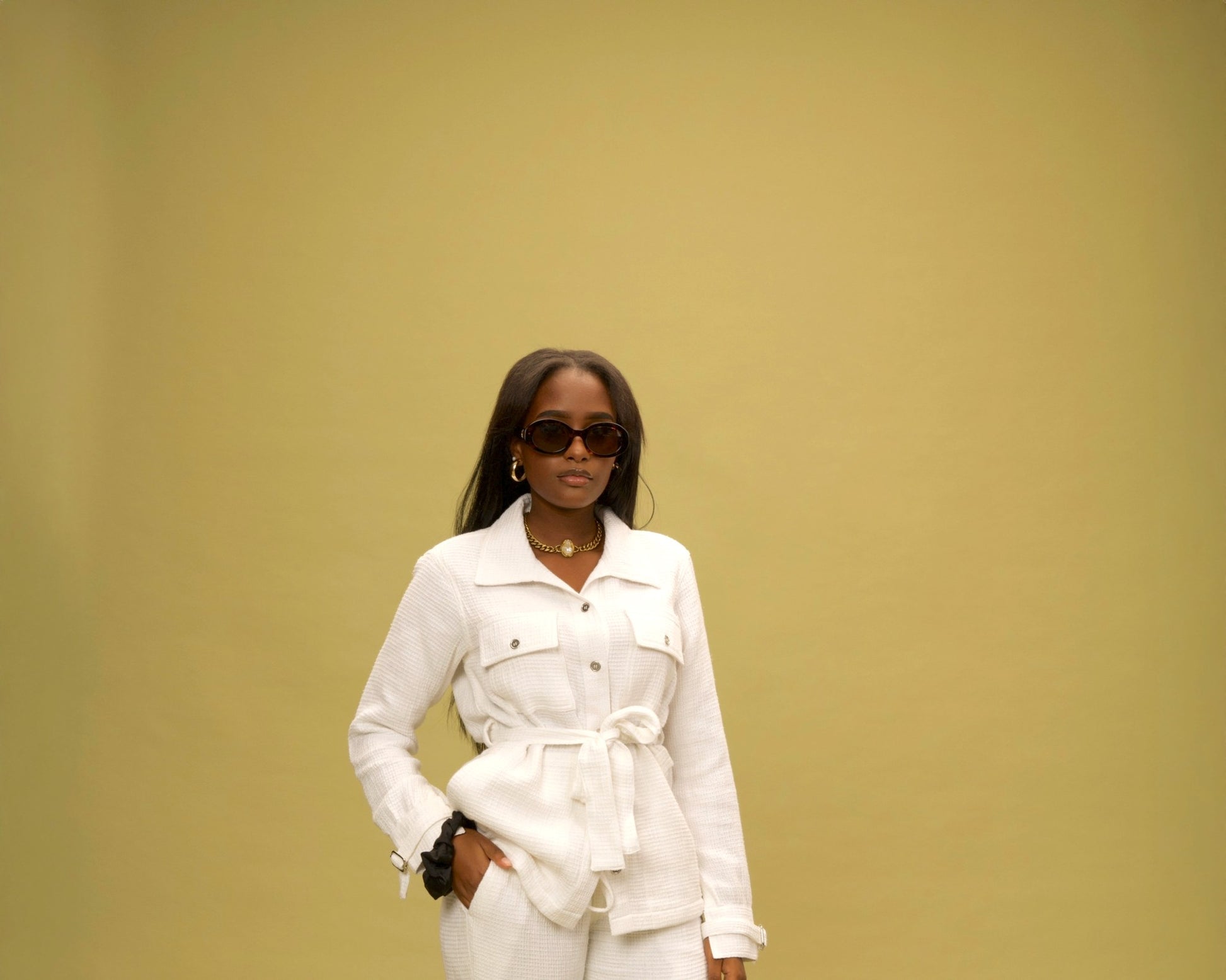 The Lounge Set Shirt in hemp-cotton, white, by VALAJI MILANO.